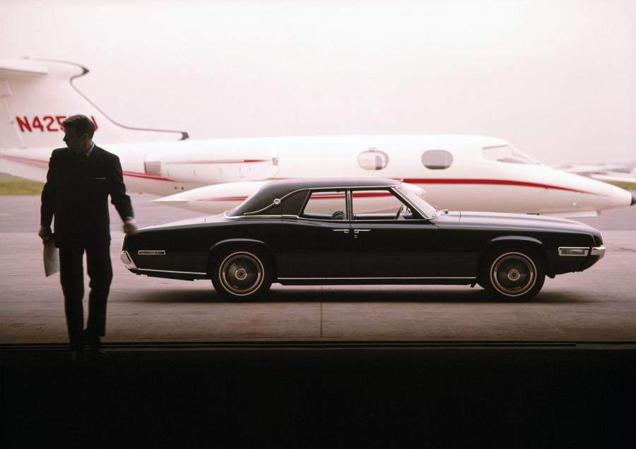  Ford Thunderbird Landau Sedan (57B) 1967 года  (фото 5 из 5)